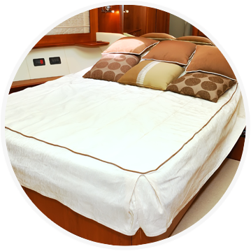 Coussins décoratifs et d’intérieur pour bateau